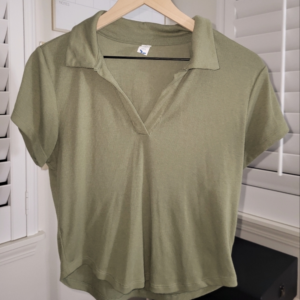 Olive Ribbed Cropped Polo